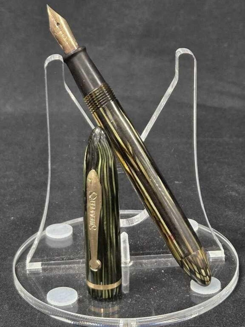 Vintage Sheaffer 350 Striated Fountain Pen No 3 Nib 14kt Vac Fill As Is USA